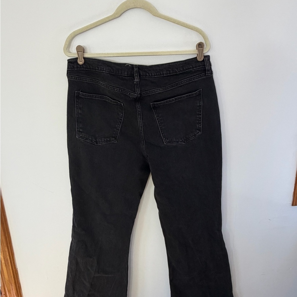 Universal Thread Black high raise Flare Jeans size 14s - Picture 5 of 6